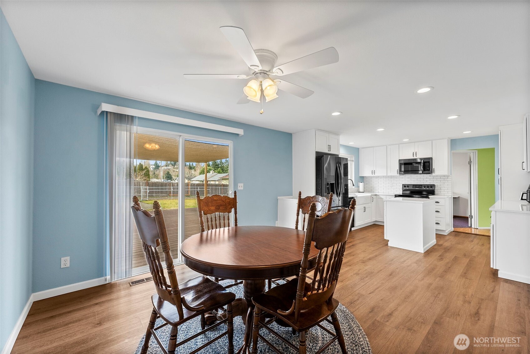 2950 40th Avenue NE, Tacoma, WA 98422