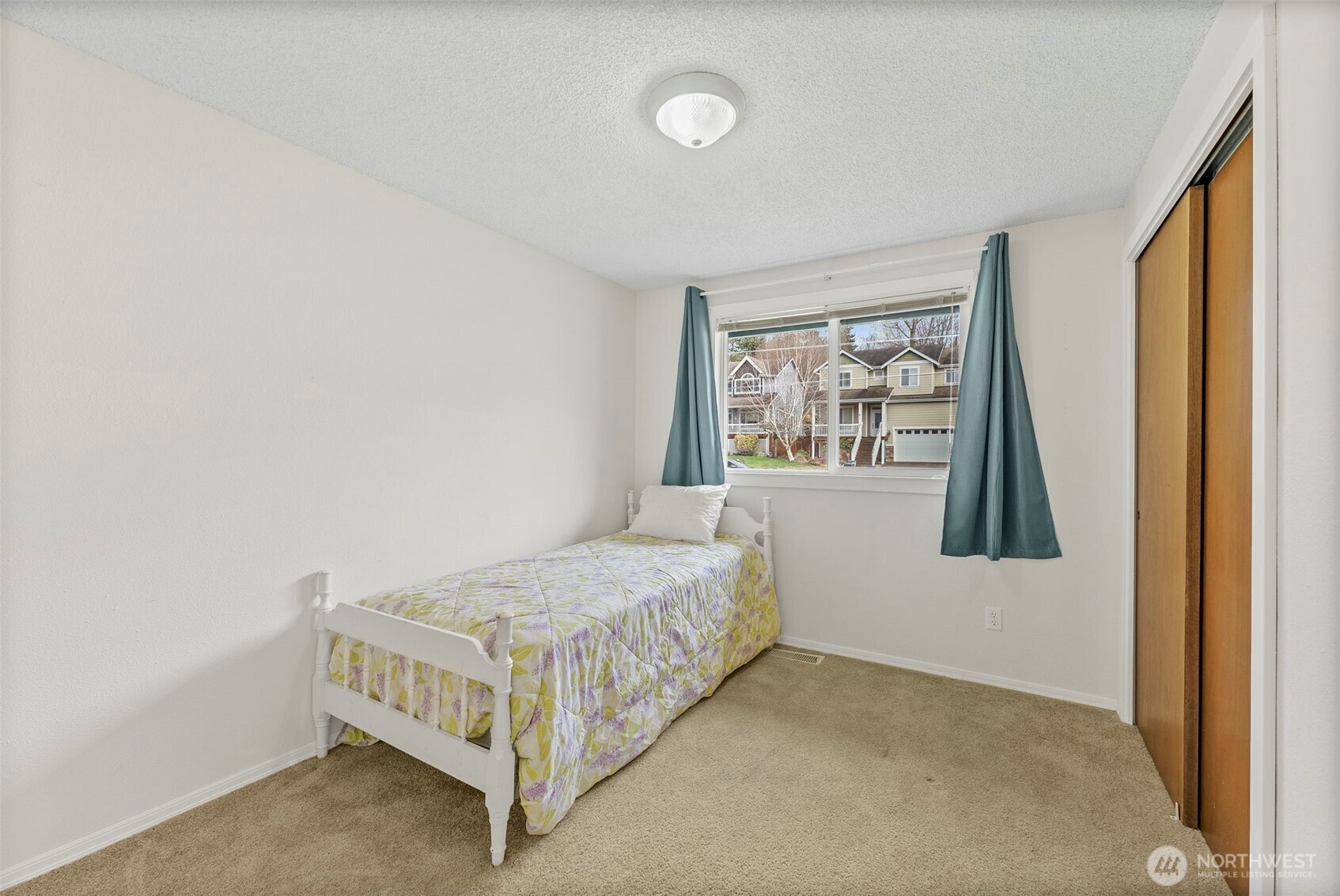 2950 40th Avenue NE, Tacoma, WA 98422