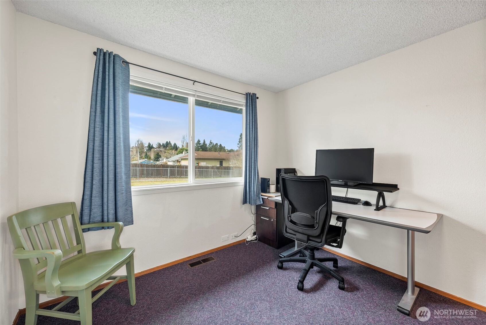 2950 40th Avenue NE, Tacoma, WA 98422