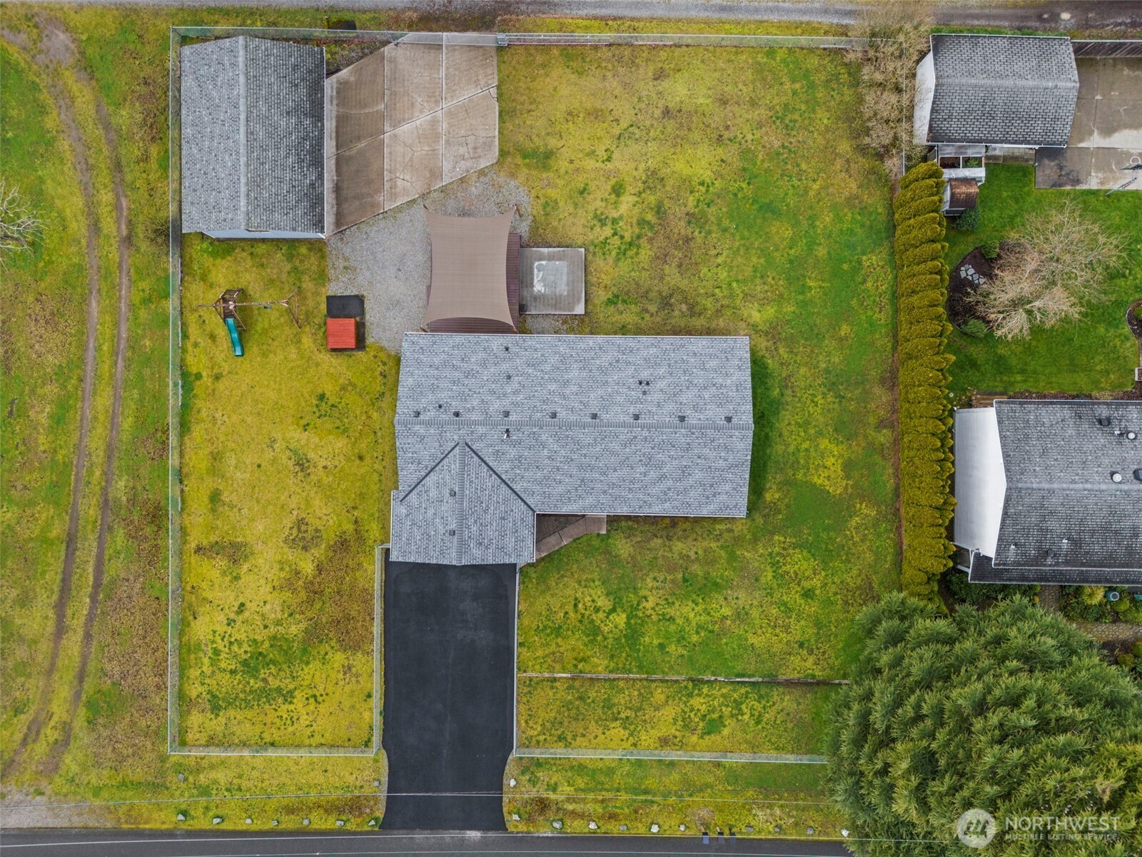 2950 40th Avenue NE, Tacoma, WA 98422