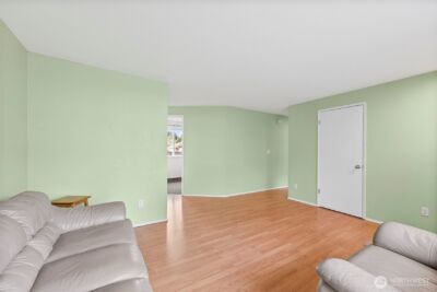 2950 40th Avenue NE, Tacoma, WA 98422 - Photo 5