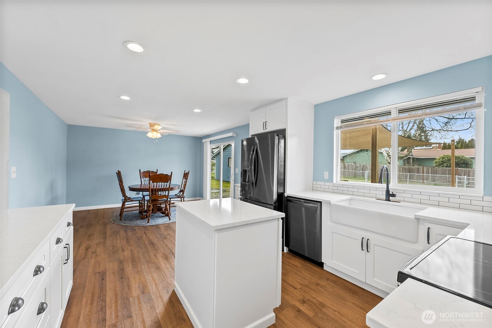 2950 40th Avenue NE, Tacoma, WA 98422