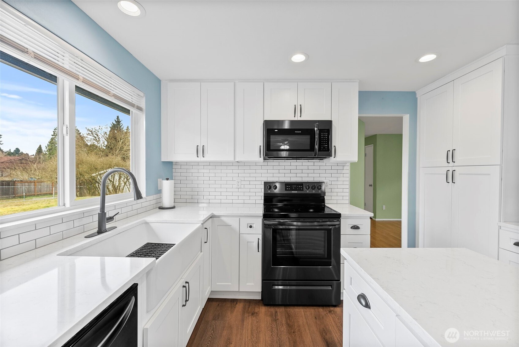 2950 40th Avenue NE, Tacoma, WA 98422