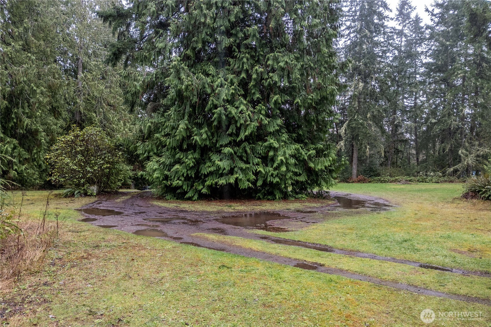 4692 NE Lincoln Road , Poulsbo, WA 98370