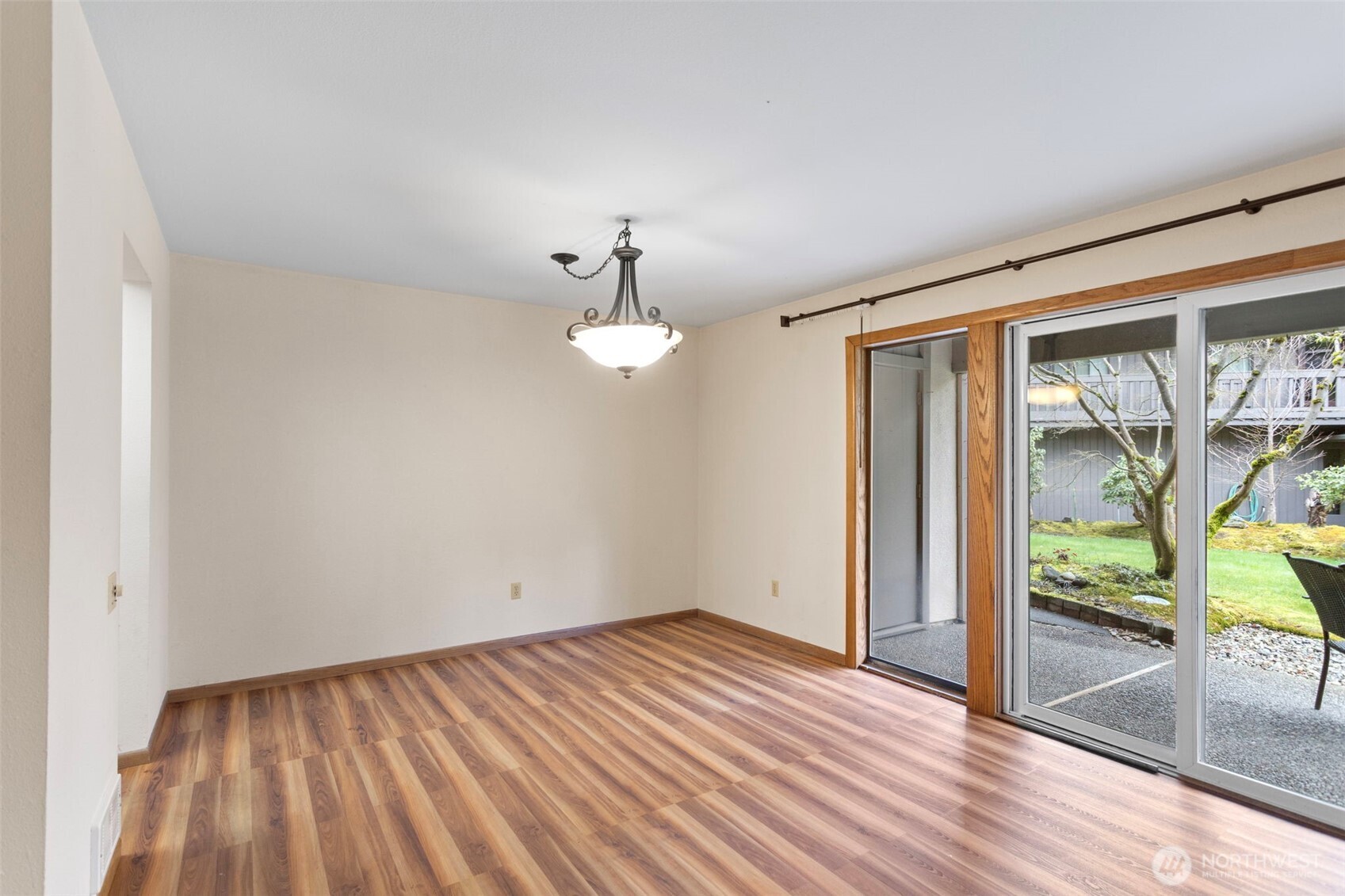 1602 NE 140th Street #N2, Seattle, WA 98125