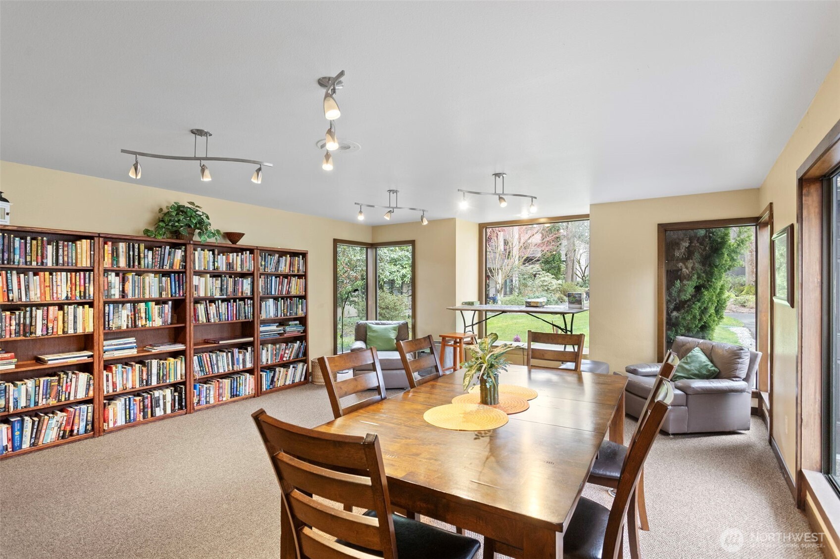 1602 NE 140th Street #N2, Seattle, WA 98125