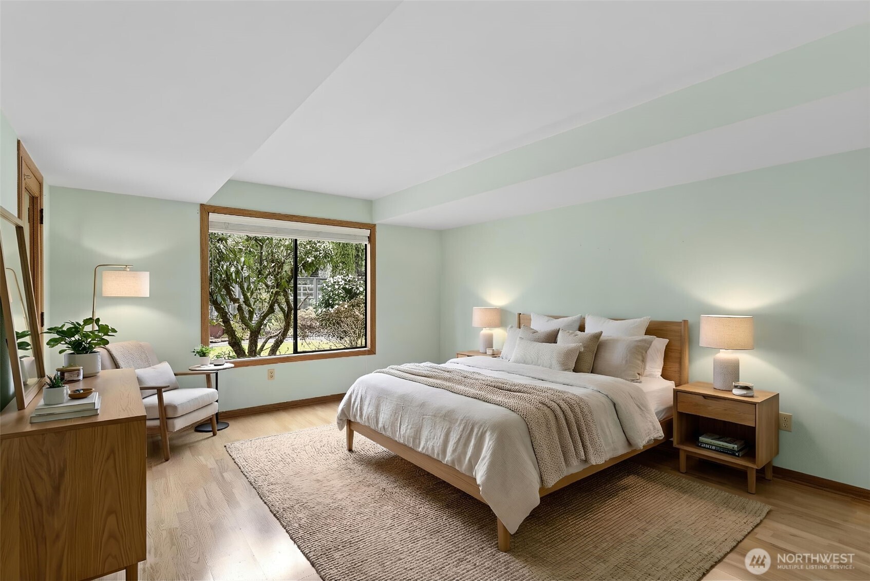 1602 NE 140th Street #N2, Seattle, WA 98125