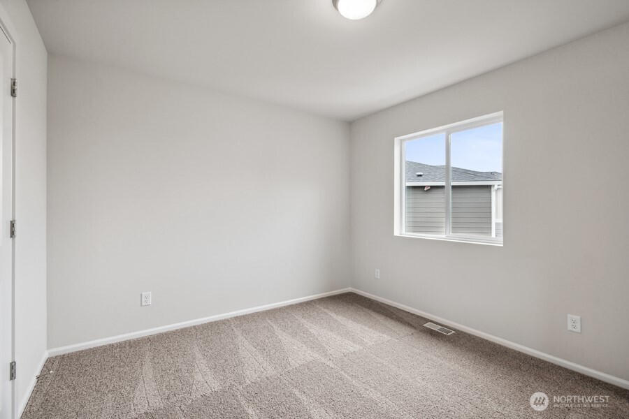 16577 Ireland Avenue SE, Yelm, WA 98597