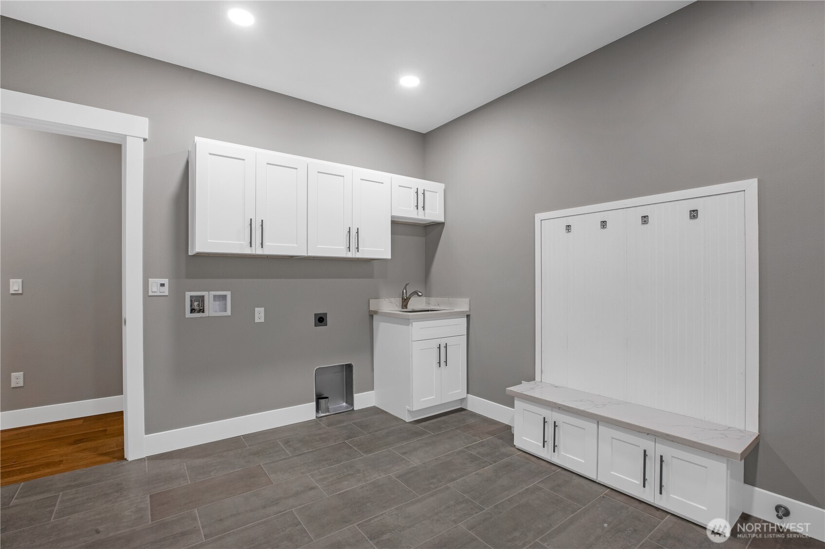 8908 Hunter Point NW, Olympia, WA 98502