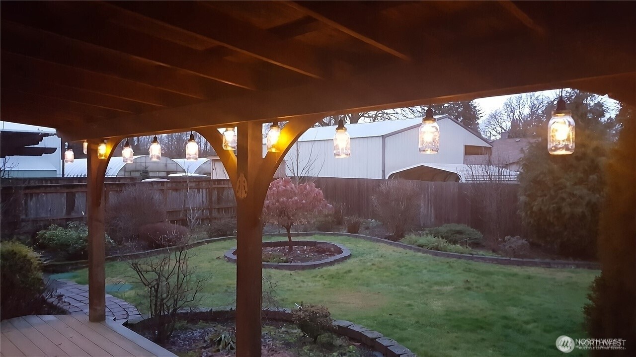 215 James Street S, Roy, WA 98580