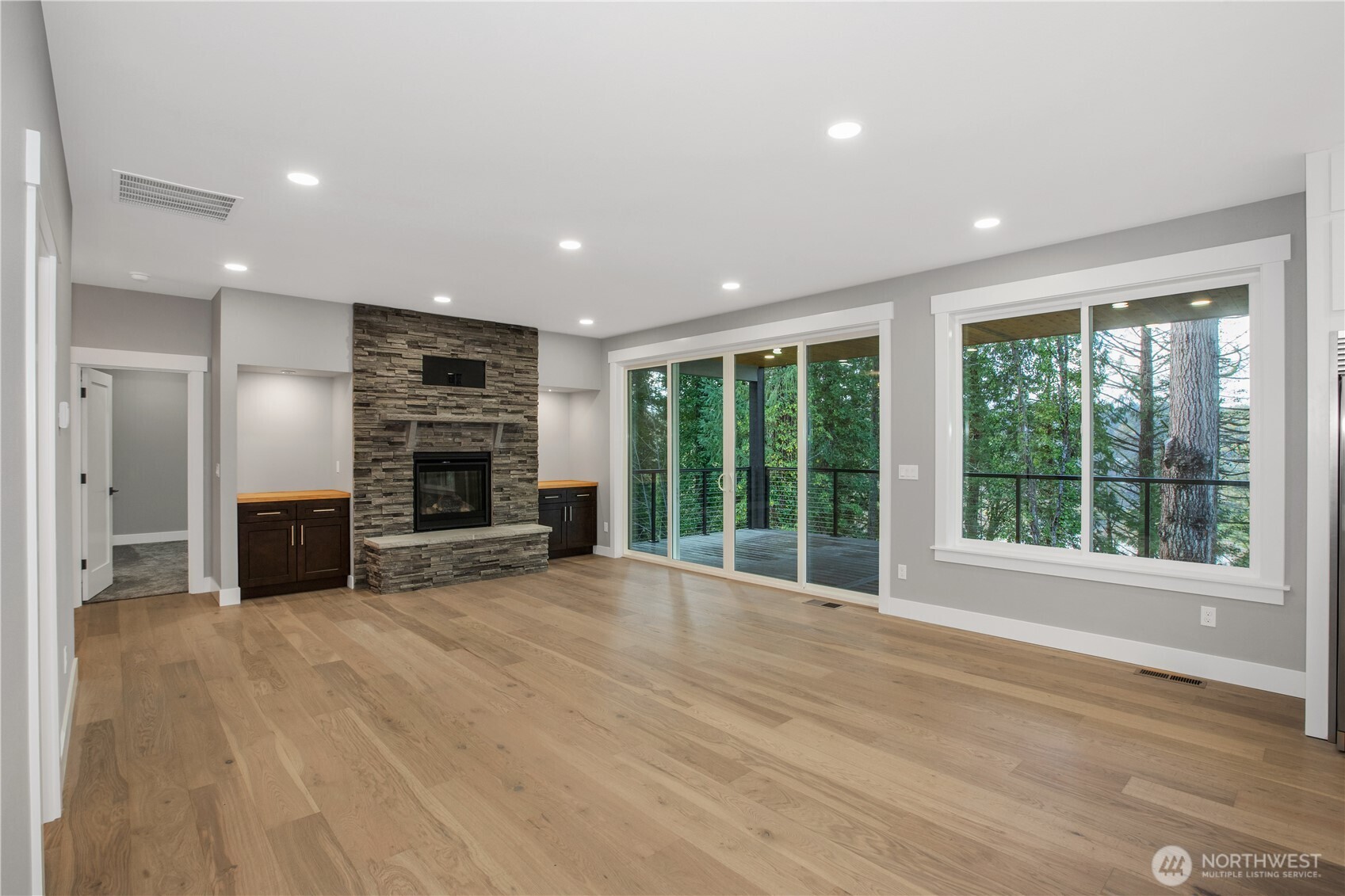 6145 Lake Saint Claire Drive SE, Olympia, WA 98513