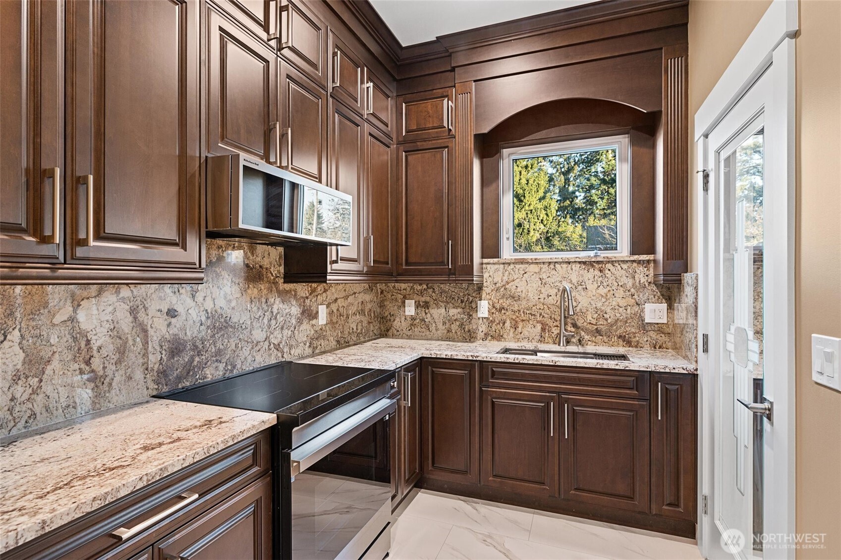 3520 S 164 Street , SeaTac, WA 98188-3045