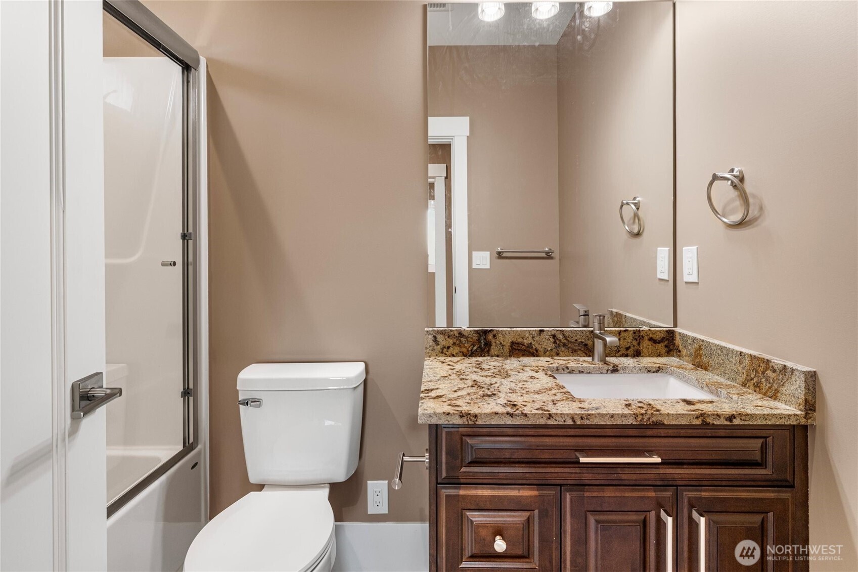 3520 S 164 Street , SeaTac, WA 98188-3045