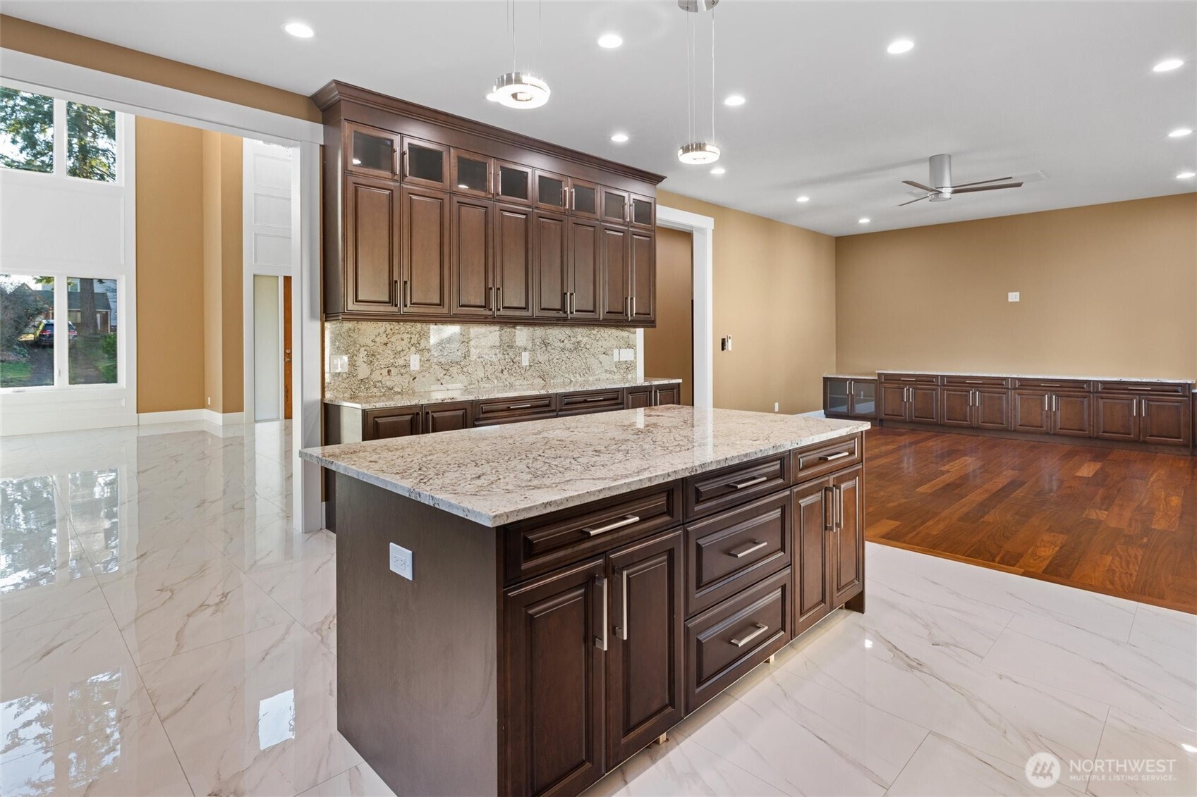 3520 S 164 Street , SeaTac, WA 98188-3045