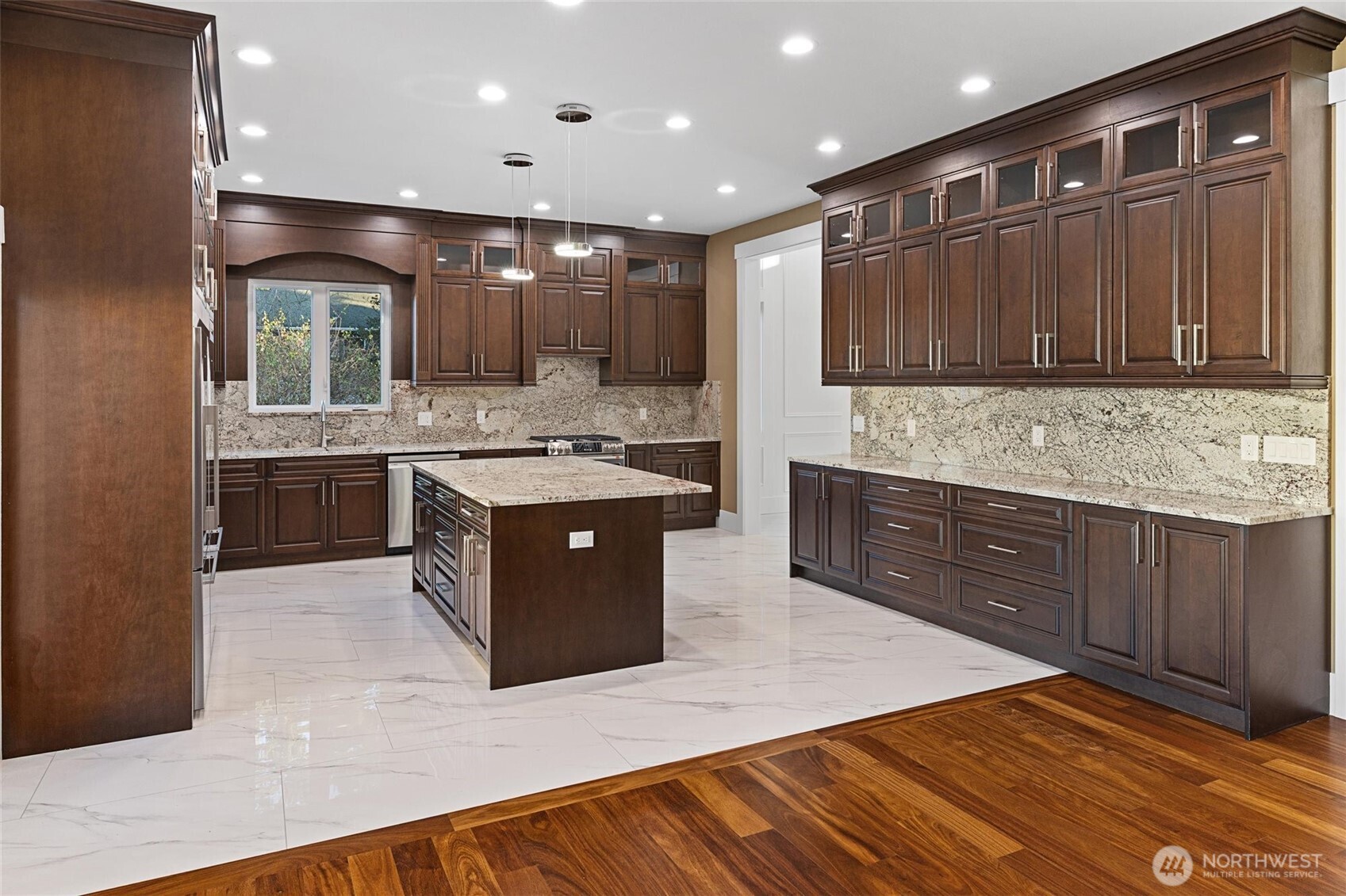 3520 S 164 Street , SeaTac, WA 98188-3045