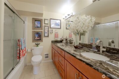 308 E Republican Street #214, Seattle, WA 98102 - Photo 23