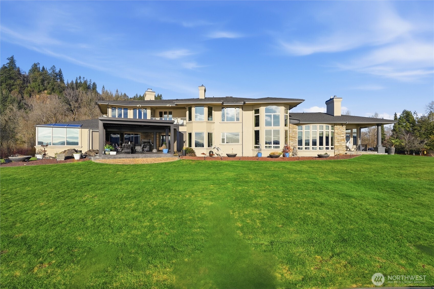 266 Columbia Point Road , Longview, WA 98632