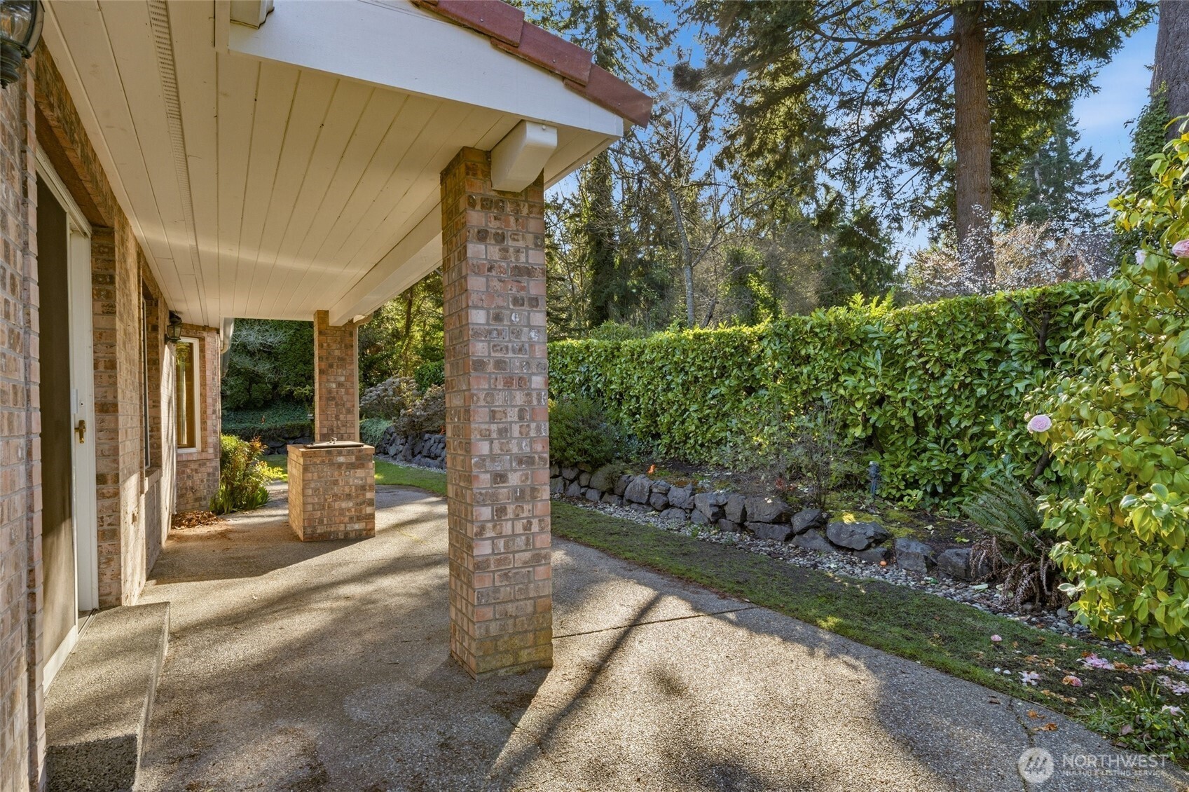 7810 175th Street SW, Edmonds, WA 98026