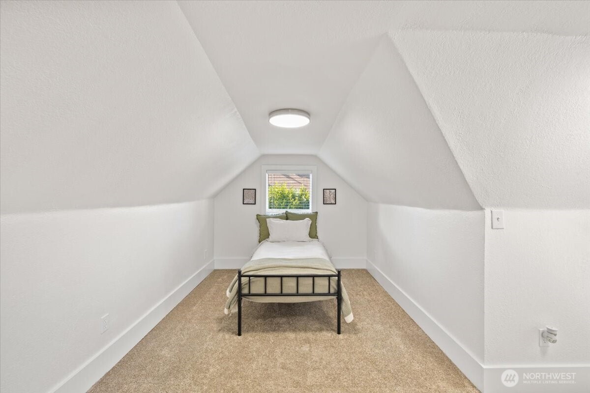 864 S 48th Street , Tacoma, WA 98408