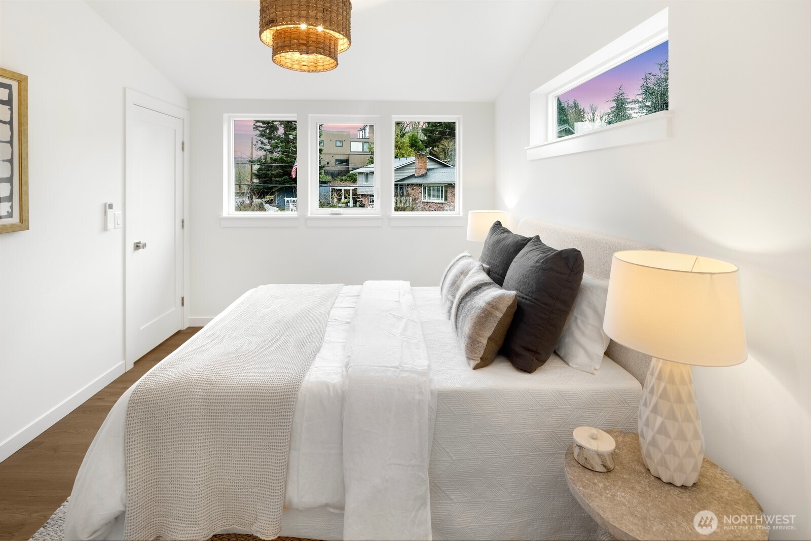 8841 Earl Avenue NW, Seattle, WA 98117