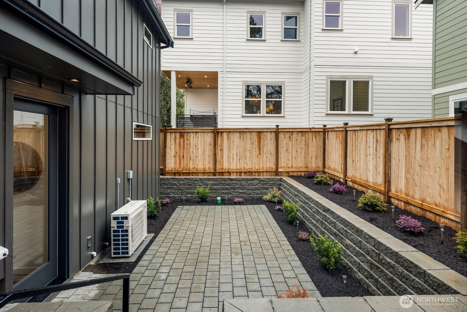 8841 Earl Avenue NW, Seattle, WA 98117