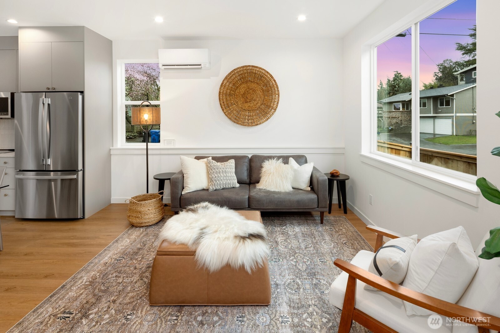 8841 Earl Avenue NW, Seattle, WA 98117