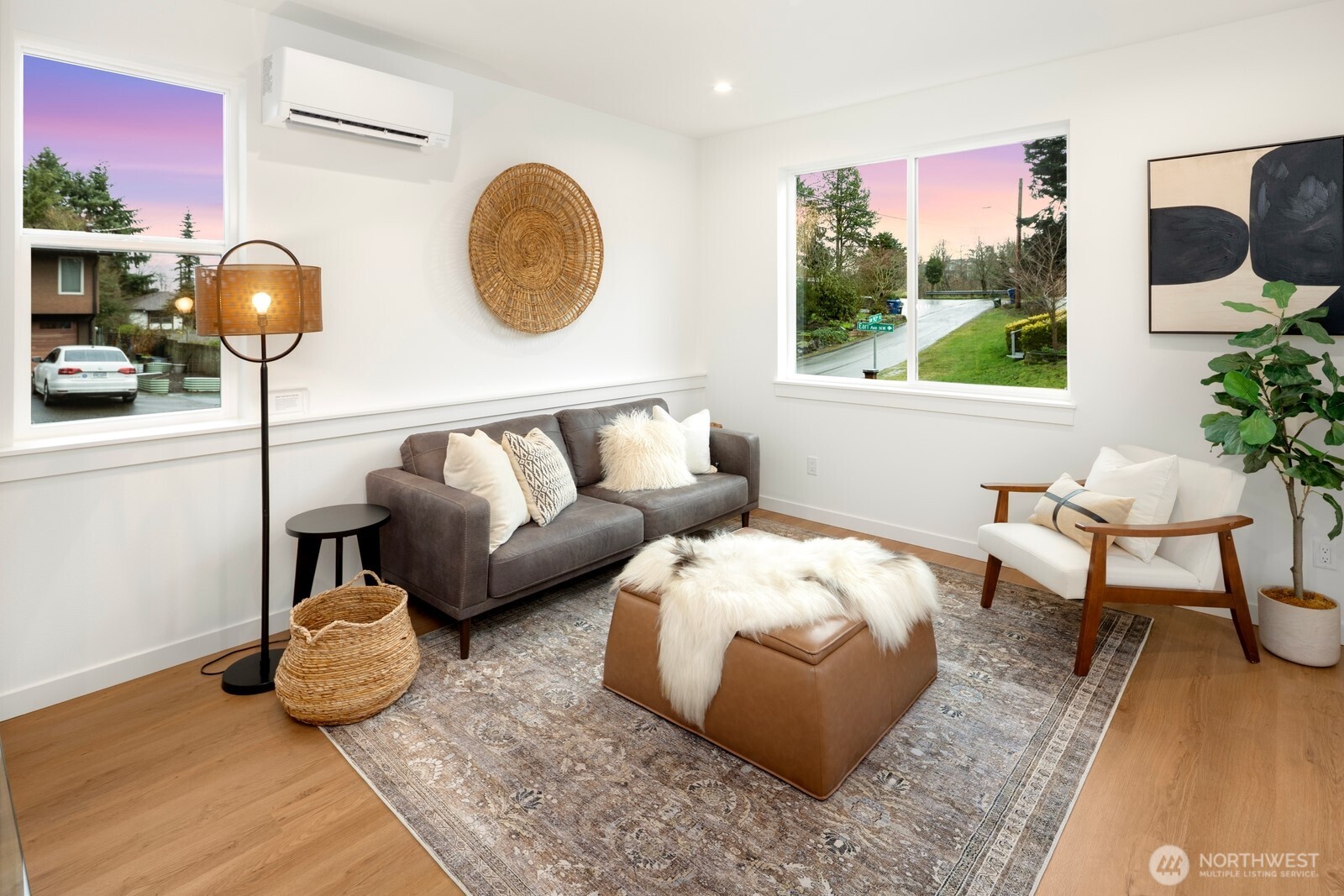 8841 Earl Avenue NW, Seattle, WA 98117