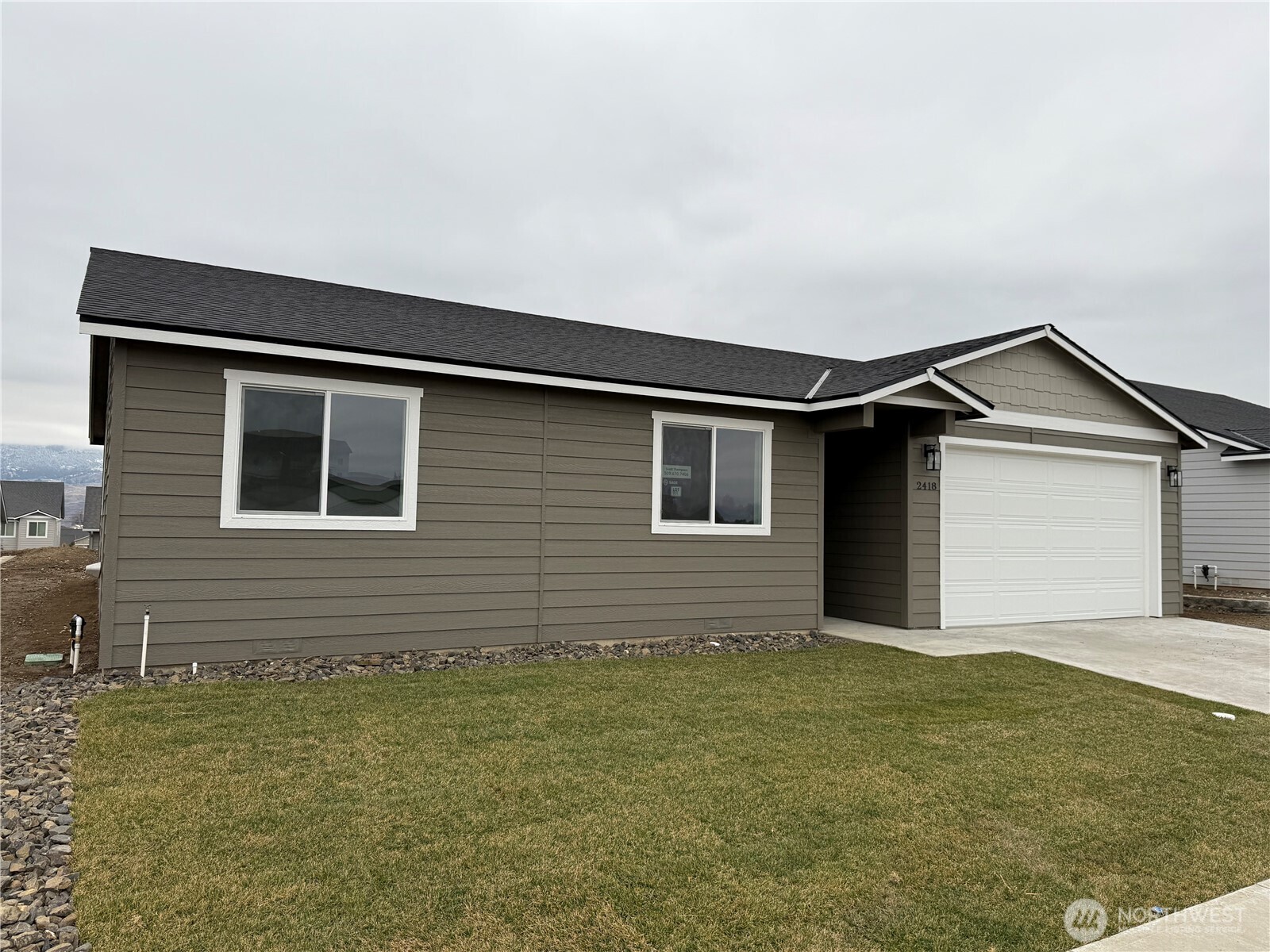 2418 2nd Street SE, East Wenatchee, WA 98802
