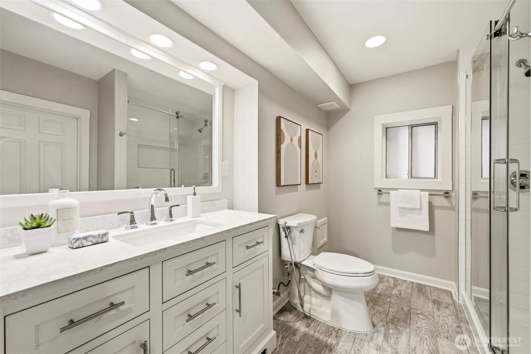 402 S Slater Street , Kirkland, WA 98033