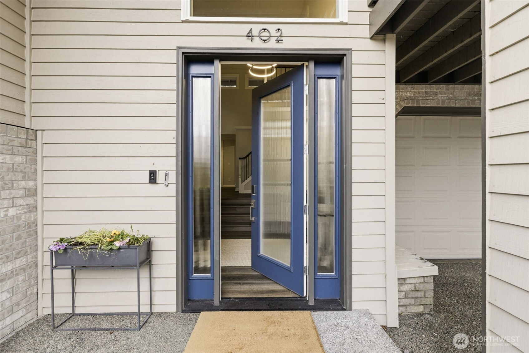 402 S Slater Street , Kirkland, WA 98033