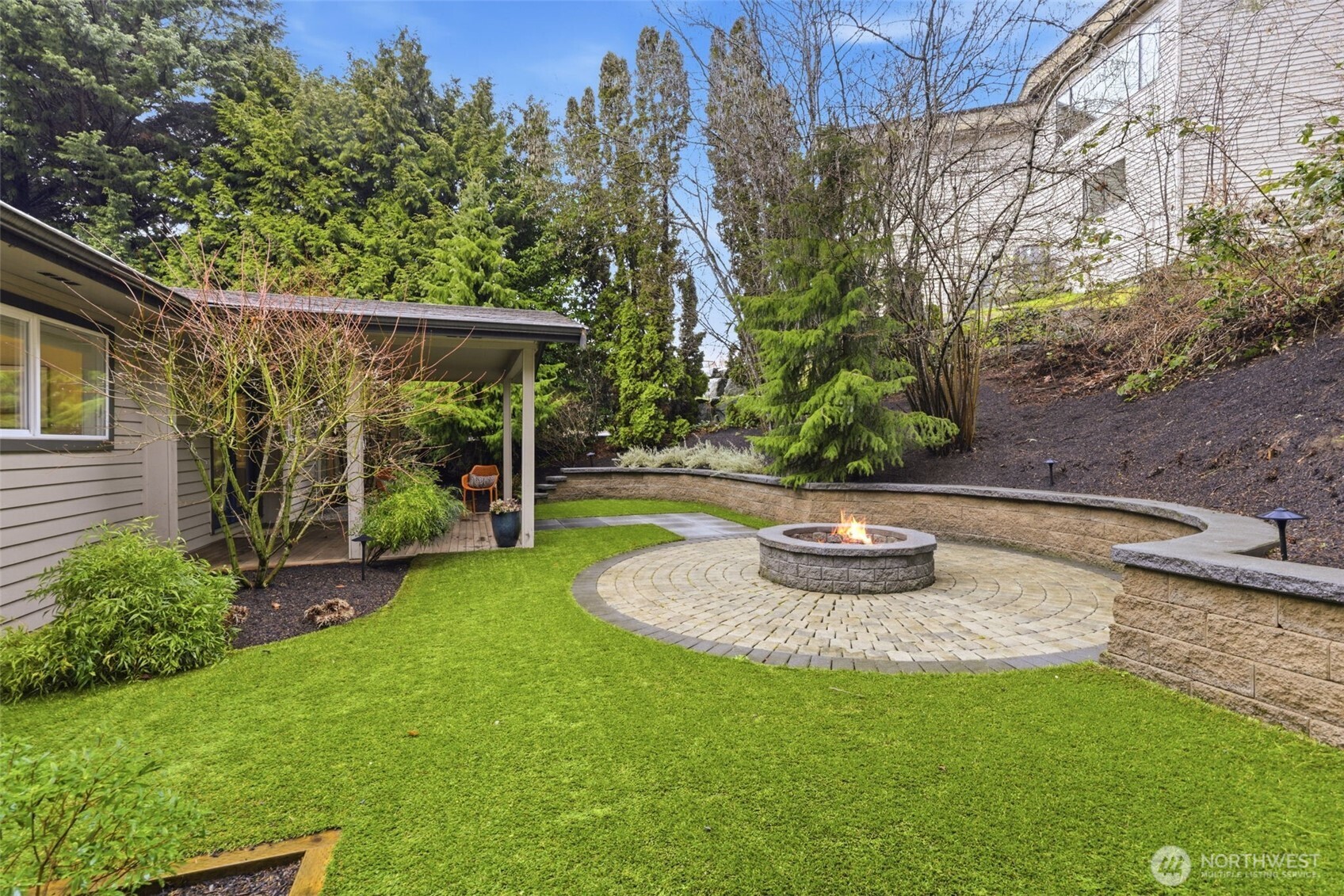 402 S Slater Street , Kirkland, WA 98033