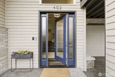 402 S Slater Street , Kirkland, WA 98033 - Photo 4