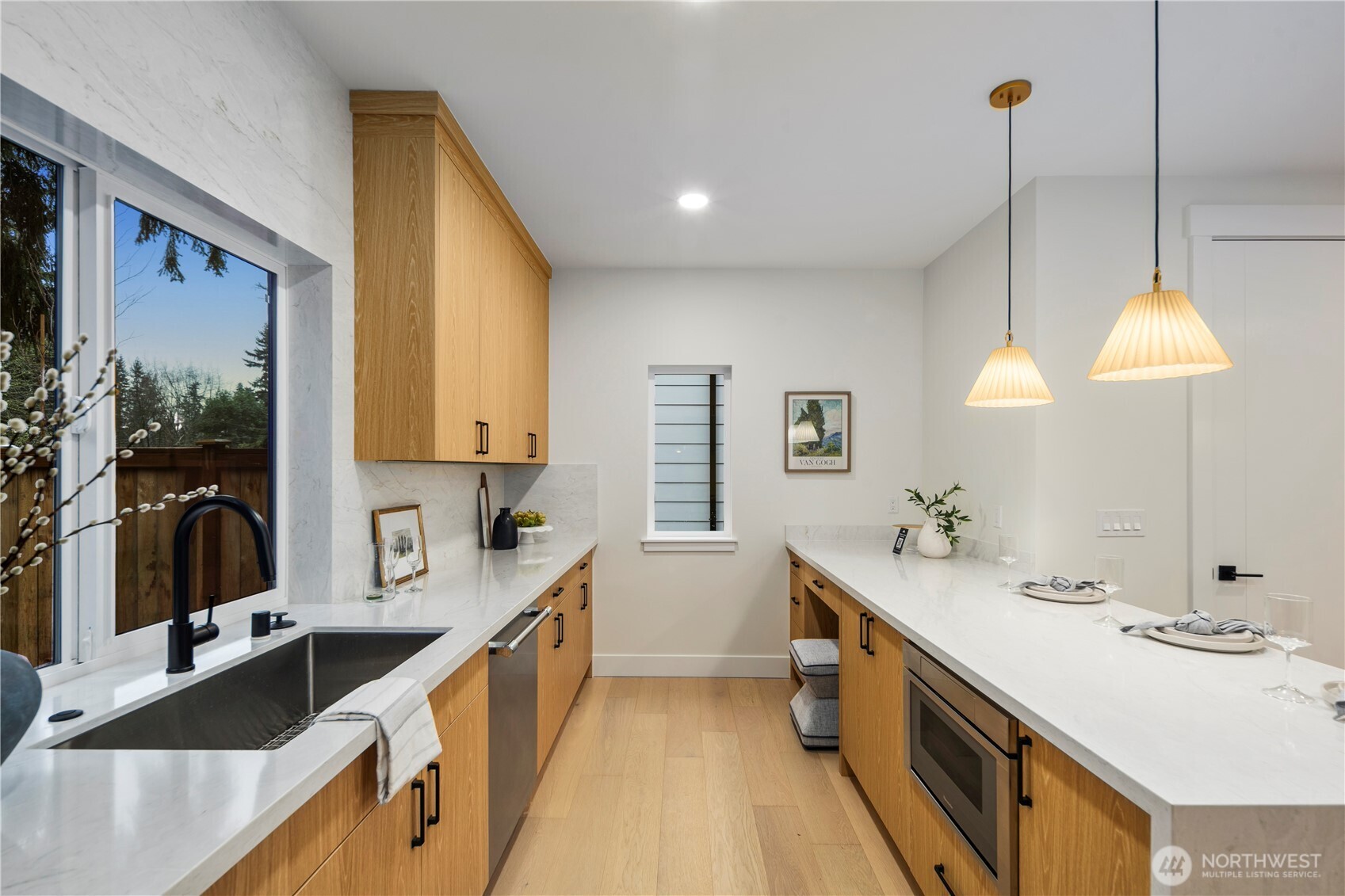 13009 NE 104th Place , Kirkland, WA 98033