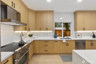 13009 NE 104th Place , Kirkland, WA 98033 - Photo 12