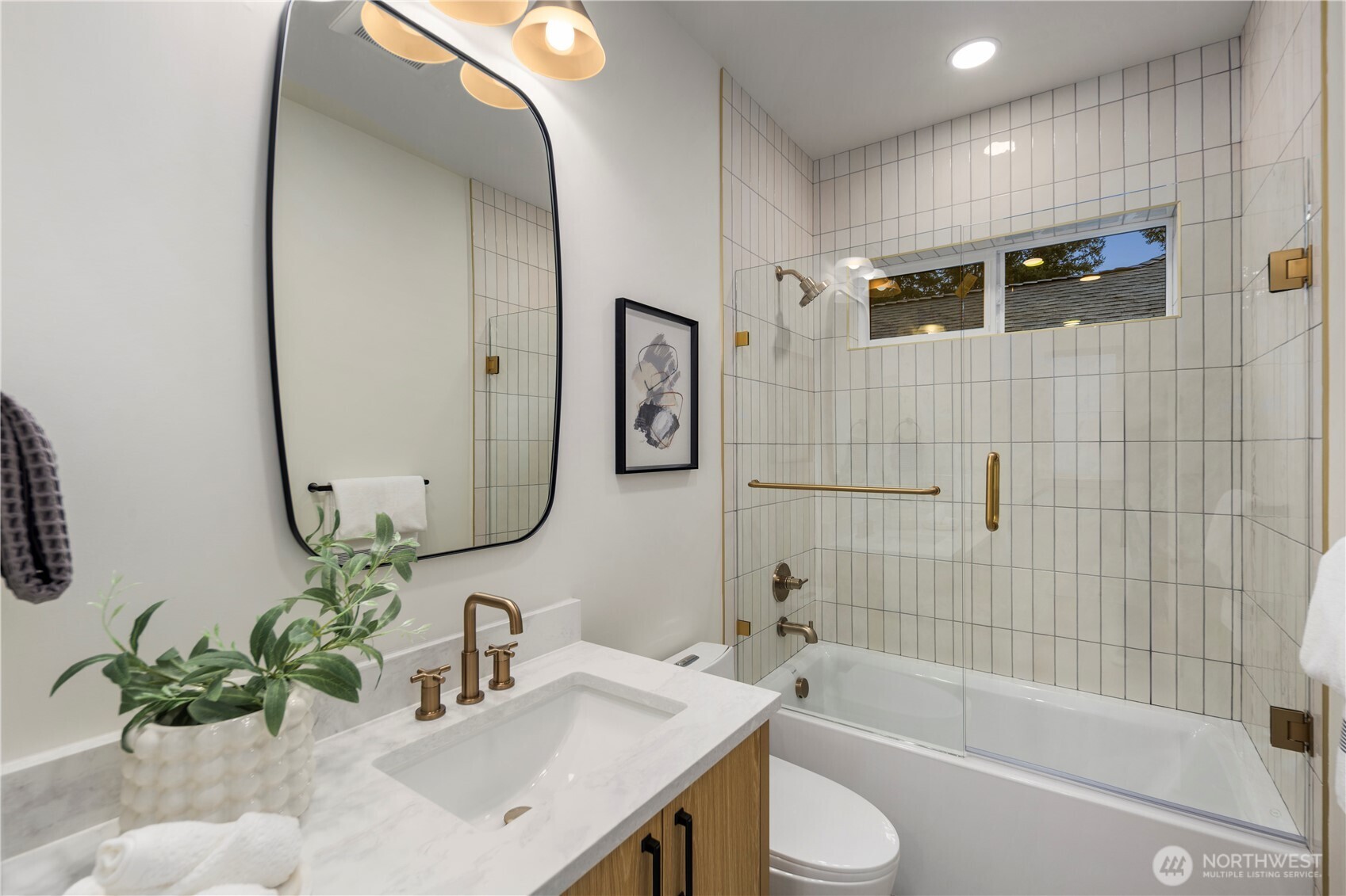 13009 NE 104th Place , Kirkland, WA 98033