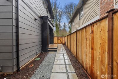 13009 NE 104th Place , Kirkland, WA 98033 - Photo 29