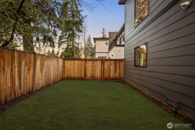 13009 NE 104th Place , Kirkland, WA 98033 - Photo 30