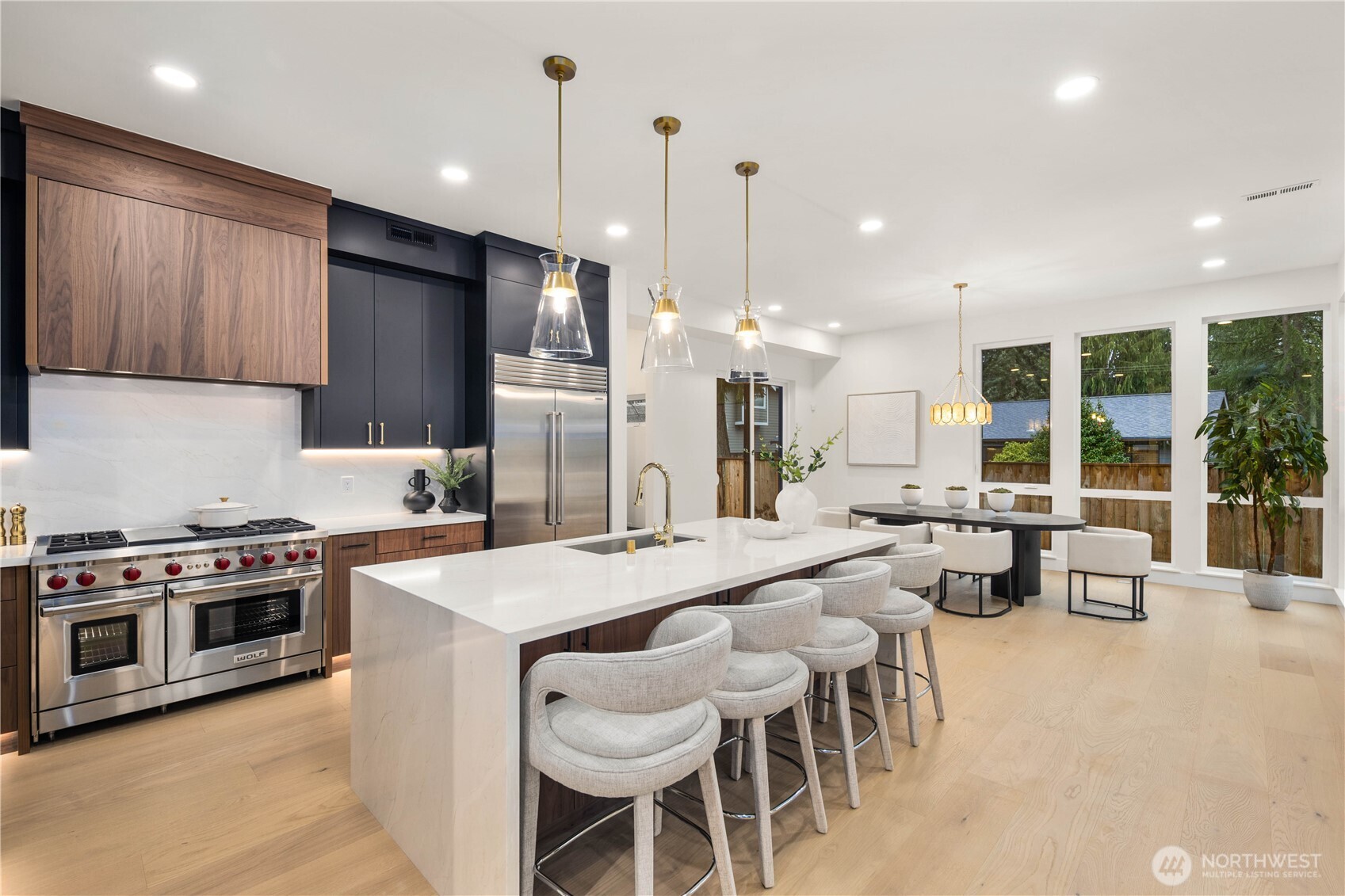 10416 130th Avenue NE, Kirkland, WA 98033