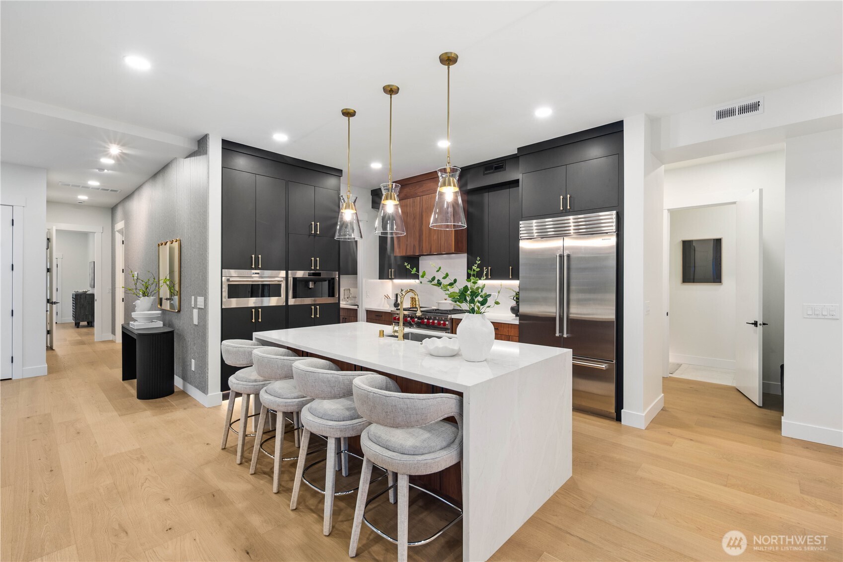 10416 130th Avenue NE, Kirkland, WA 98033