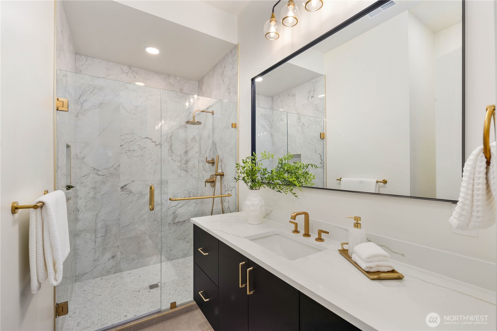 10416 130th Avenue NE, Kirkland, WA 98033