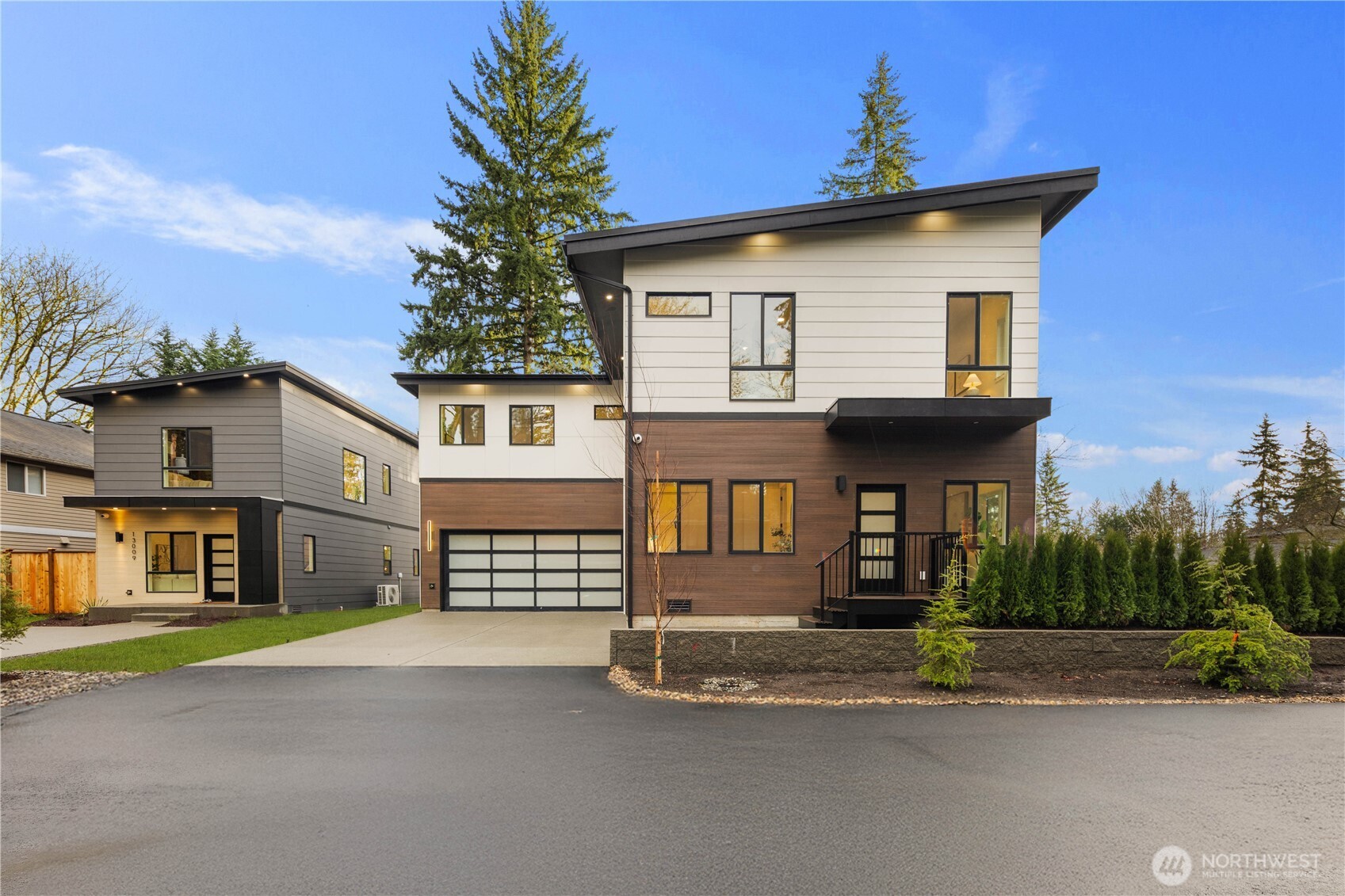 10416 130th Avenue NE, Kirkland, WA 98033