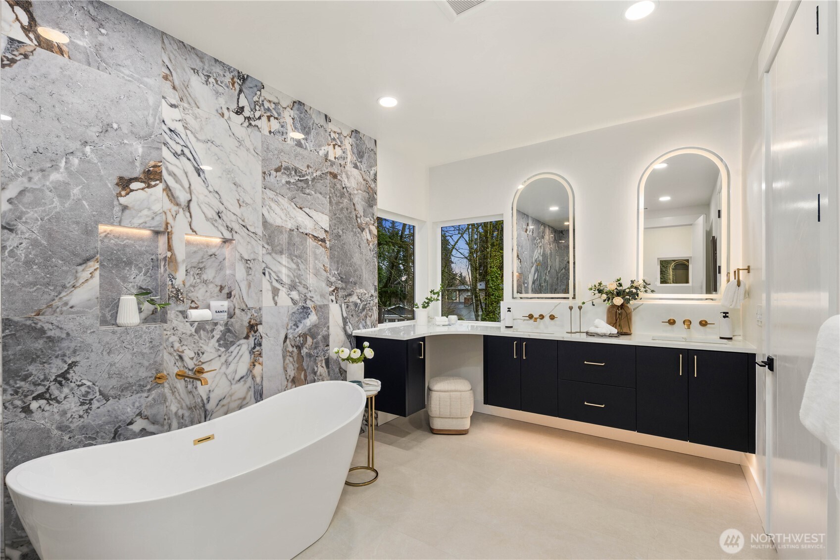 10416 130th Avenue NE, Kirkland, WA 98033