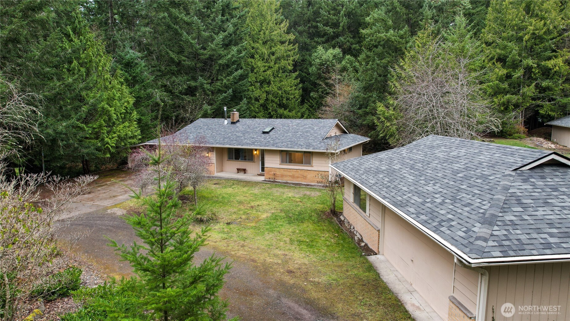 3380 NW Shadow Glen Boulevard , Silverdale, WA 98383