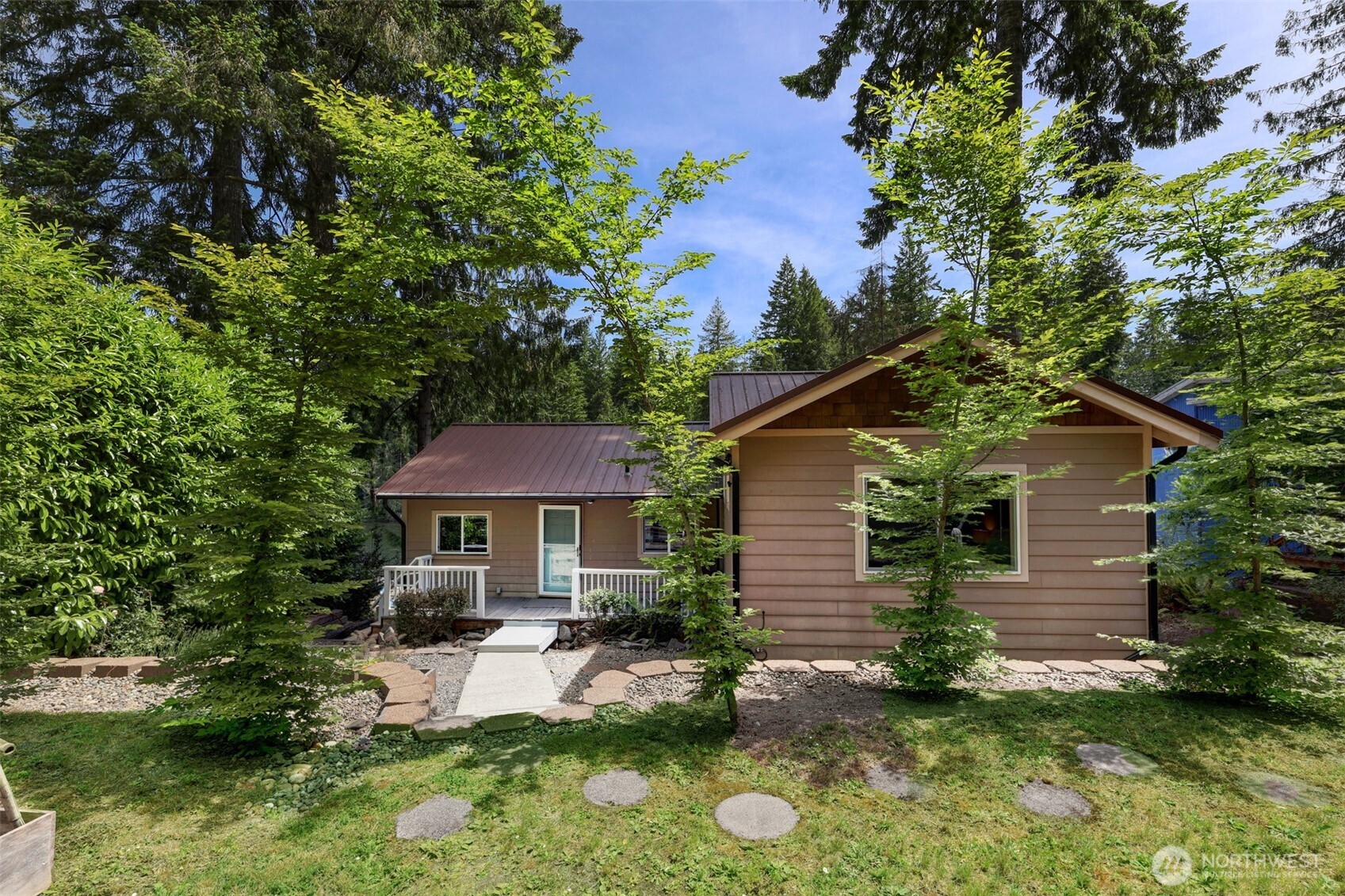 292 NE Lake Drive , Tahuya, WA 98588