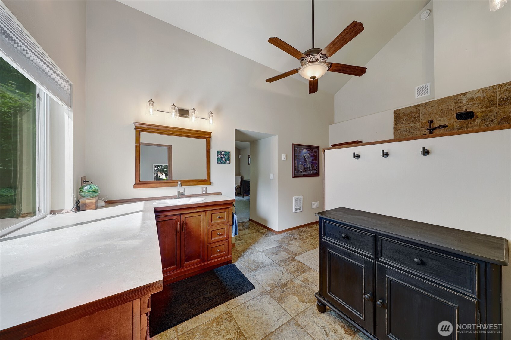 292 NE Lake Drive , Tahuya, WA 98588