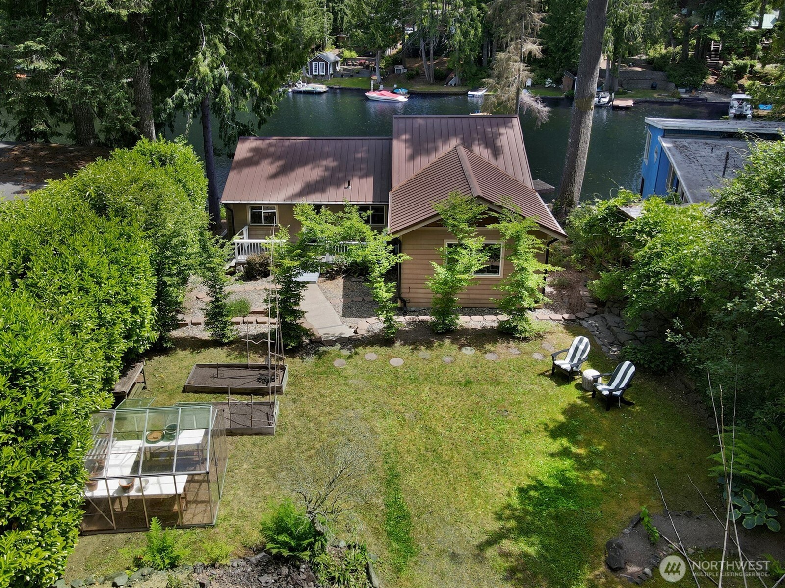 292 NE Lake Drive , Tahuya, WA 98588