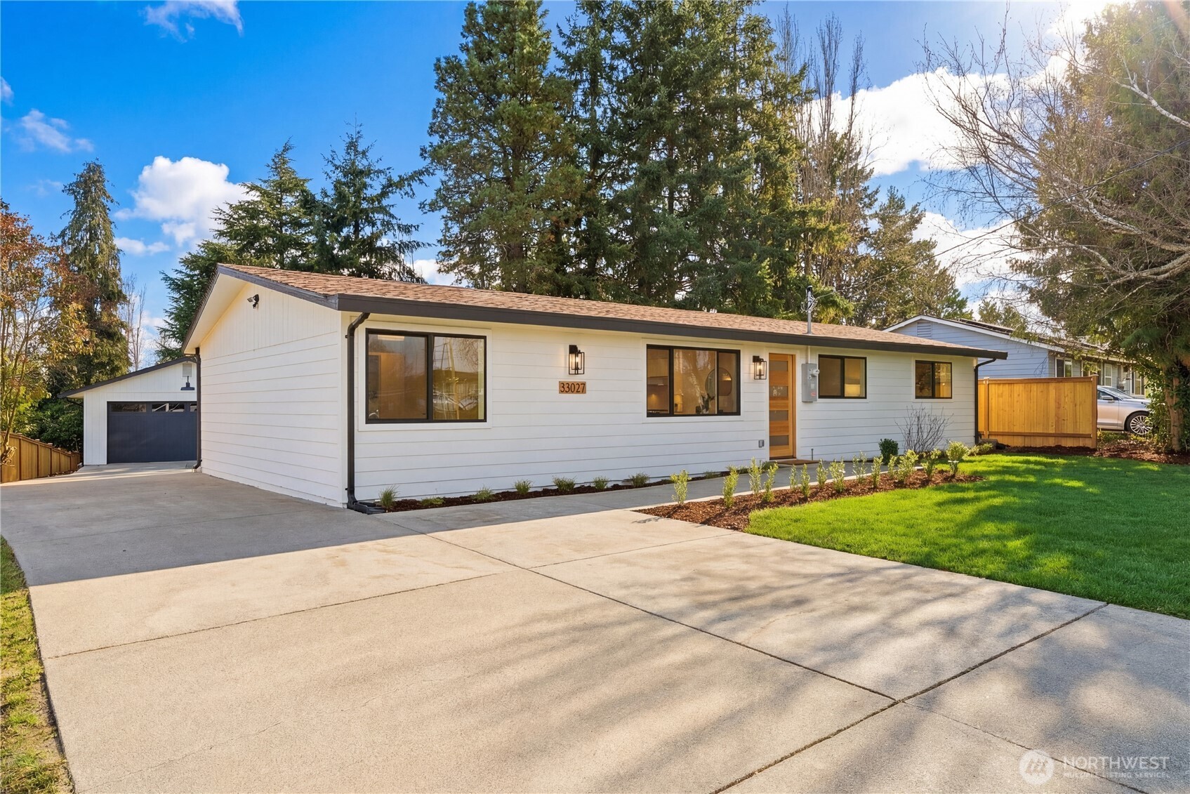 33027 22nd Avenue SW, Federal Way, WA 98023