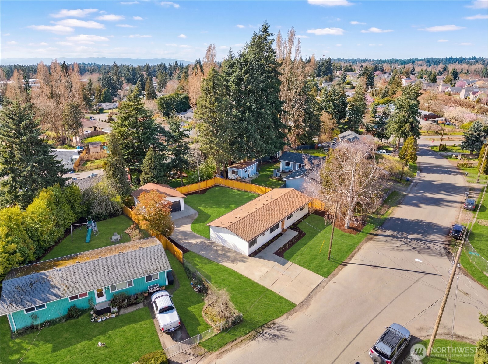 33027 22nd Avenue SW, Federal Way, WA 98023