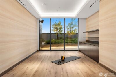 889 Avenue Square NE #1702, Bellevue, WA 98004 - Photo 18