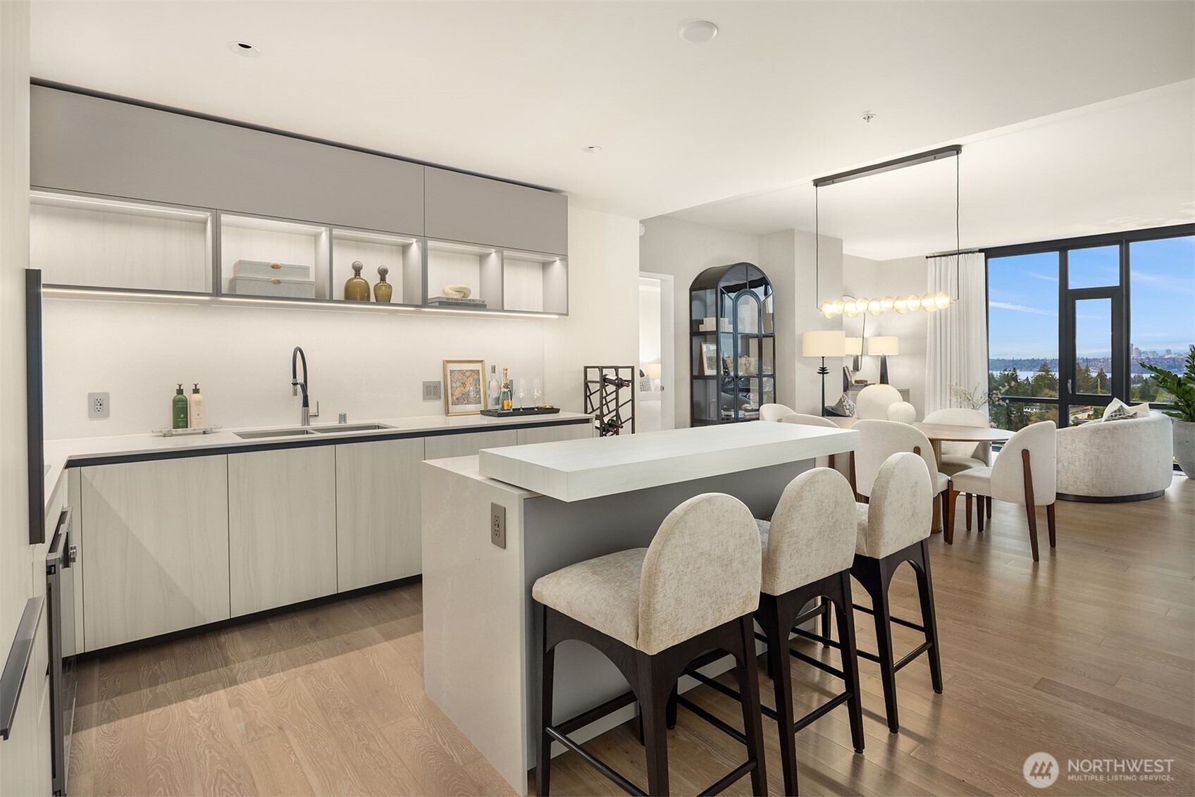 889 Avenue Square NE #1702, Bellevue, WA 98004